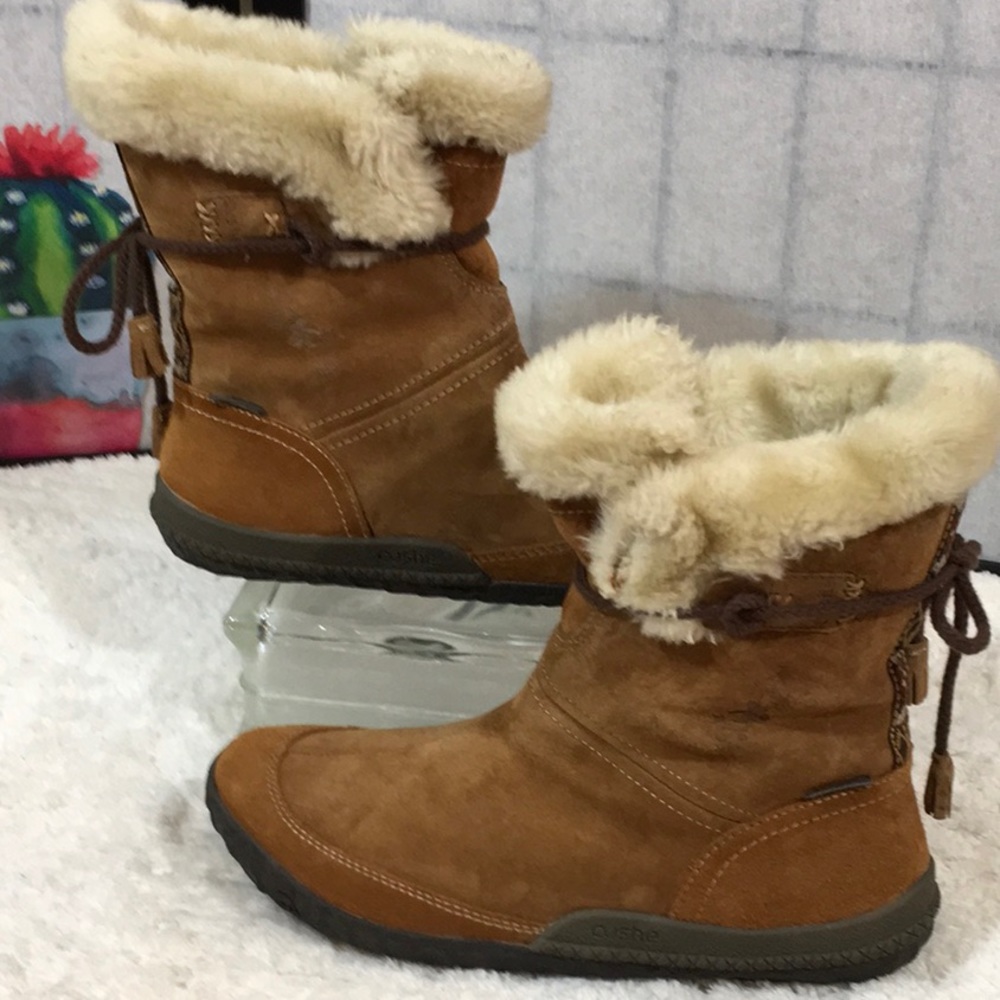 Cushe tan waterproof suede boots
